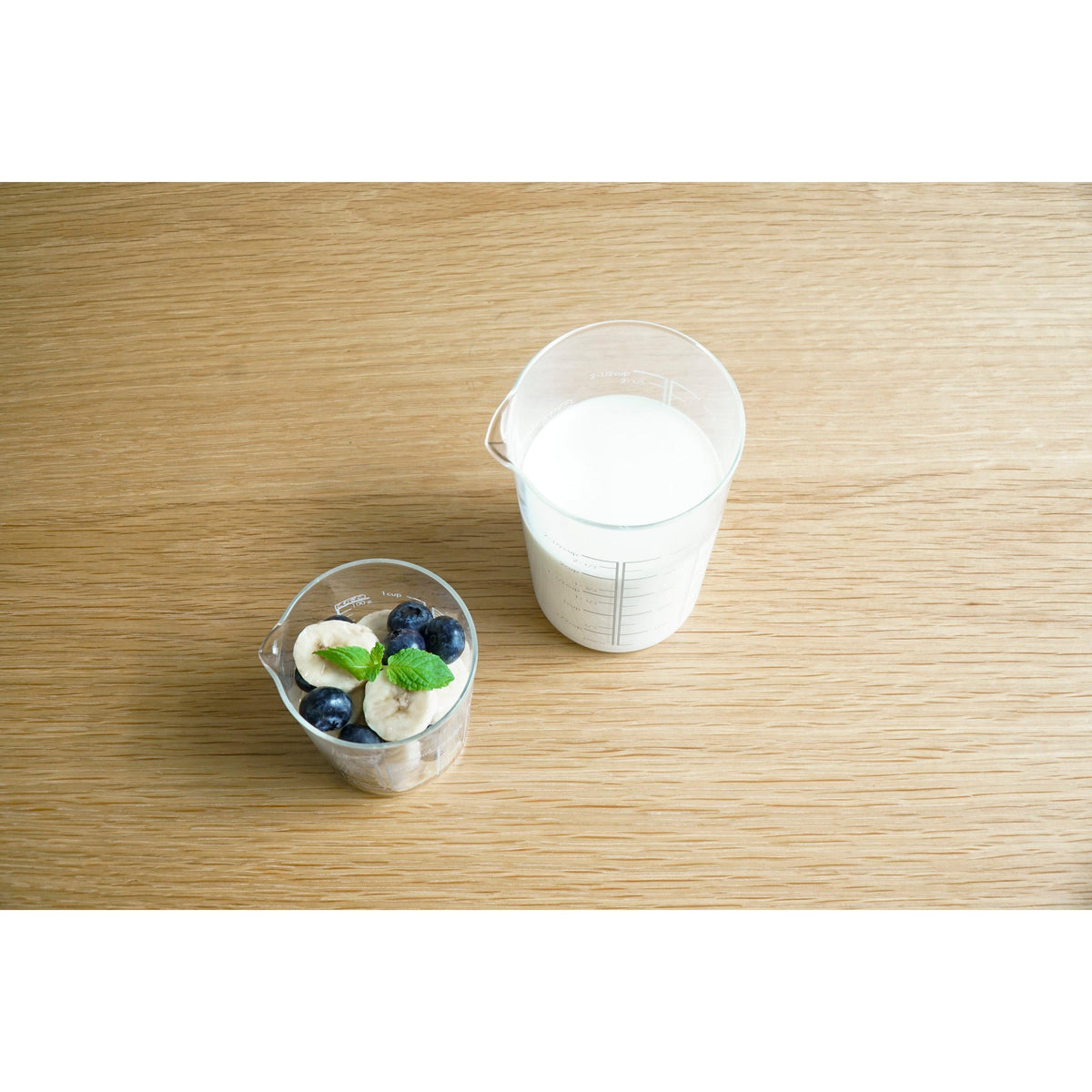 耐熱ガラス製メジャーカップ2個セット（200mL/500mL）｜HARIO