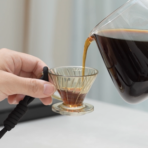 
                  
                    V60テイスティングカップ ブルーアワー
                  
                
