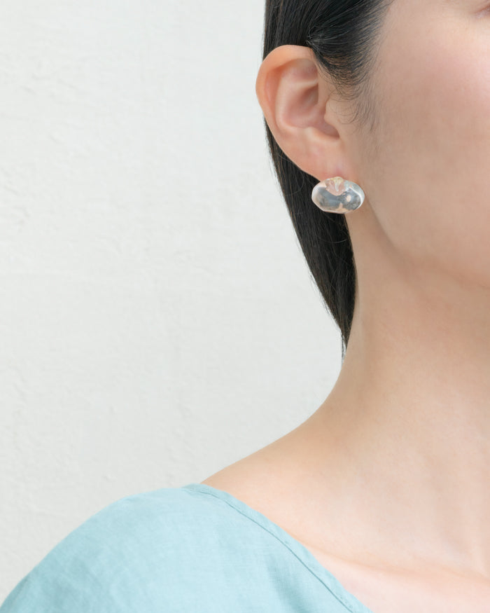 
                  
                    ピアス ビーンズ
                  
                