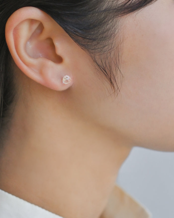 
                  
                    ピアス プティ K10
                  
                