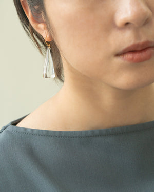 
                  
                    ピアス レン
                  
                