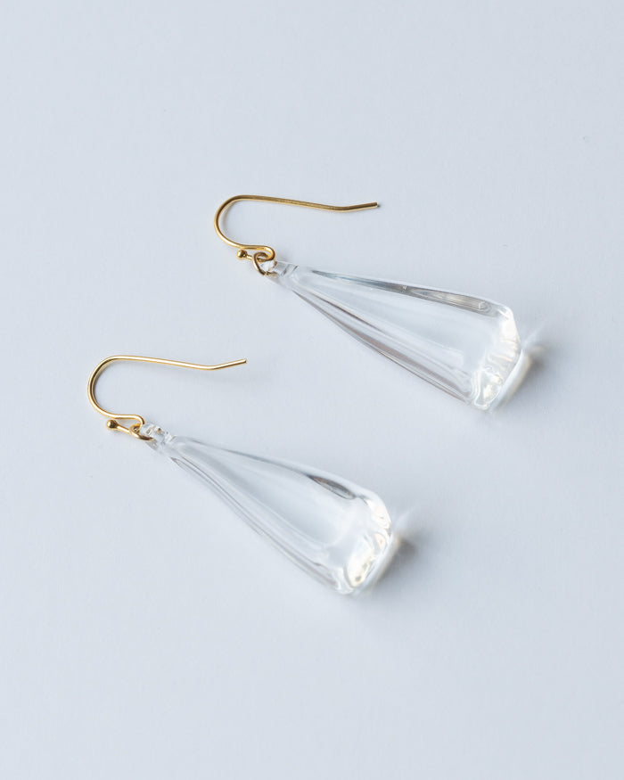 
                  
                    ピアス レン
                  
                
