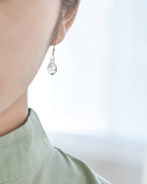 
                  
                    ピアス プリュイ K10
                  
                