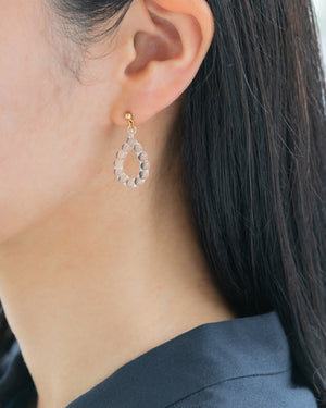 
                  
                    ピアス ティアドロップ
                  
                